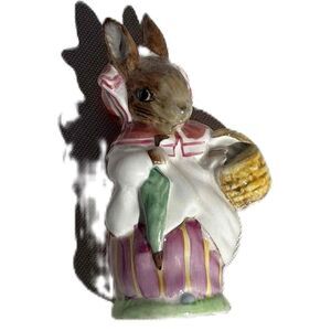 Vintage Beswick Beatrix Potter Mrs Rabbit Figurine Umbrella in Dress